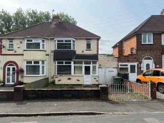 3 bedroom semi detached house in Walsall