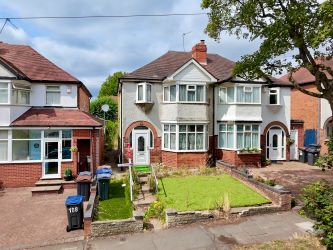 3 bedroom semi detached house in Birmingham