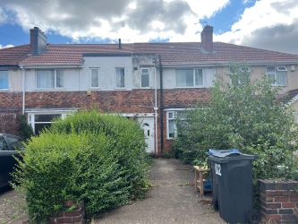 3 bedroom mid terraced house in Birmingham