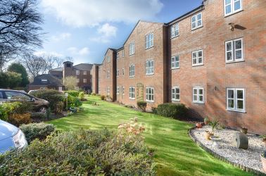 2 bedroom apartment for over 55s in Walsall