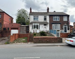 3 bedroom semi detached house in Tipton