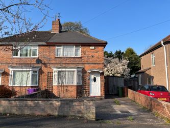 2 bedroom semi detached house in Wolverhampton