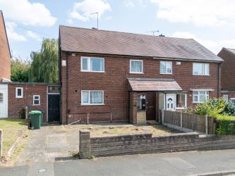 A 3 bedroom semi detached property in Tipton.