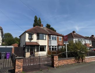 3 bedroom semi detached property in Wolverhampton