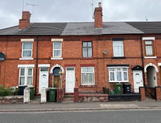3 bedroom mid terraced house in Nottingham