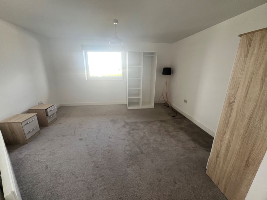1 bedroom leasehold apartment in Brierley Hill