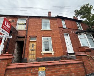 3 bedroom mid terraced property in Halesowen
