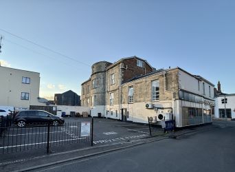 Substantial 4 Storey Property which has been converted into 8 self contained flats in Gloucester