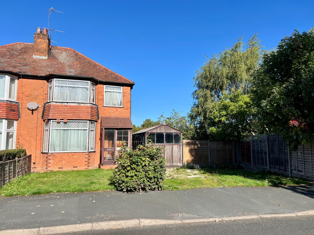 3 bedroom semi detached property in Halesowen.
