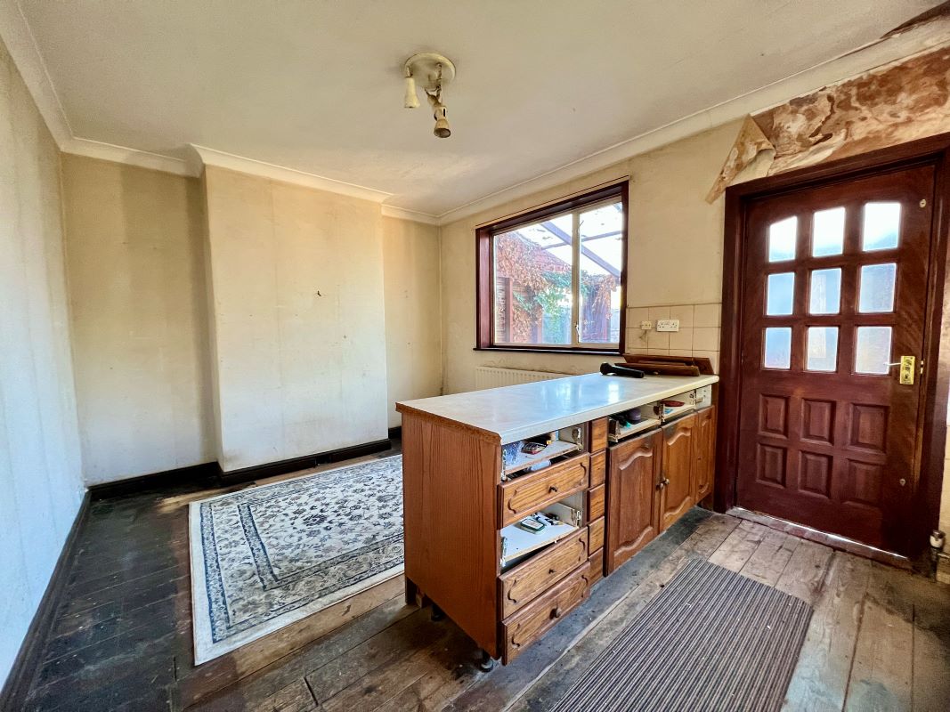 3 bedroom semi detached property in Halesowen.