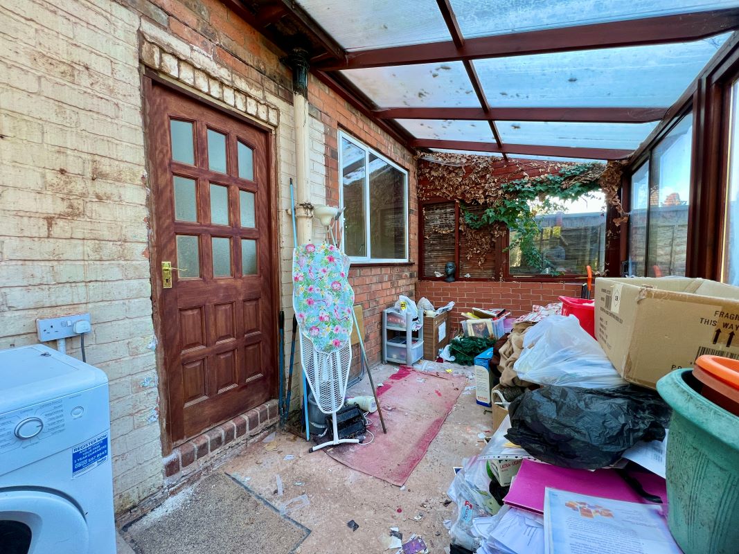 3 bedroom semi detached property in Halesowen.