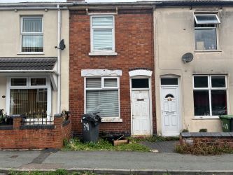 2 bedroom mid terraced property in Wolverhampton