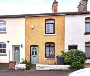 2 bedroom mid terraced property in Boldmere