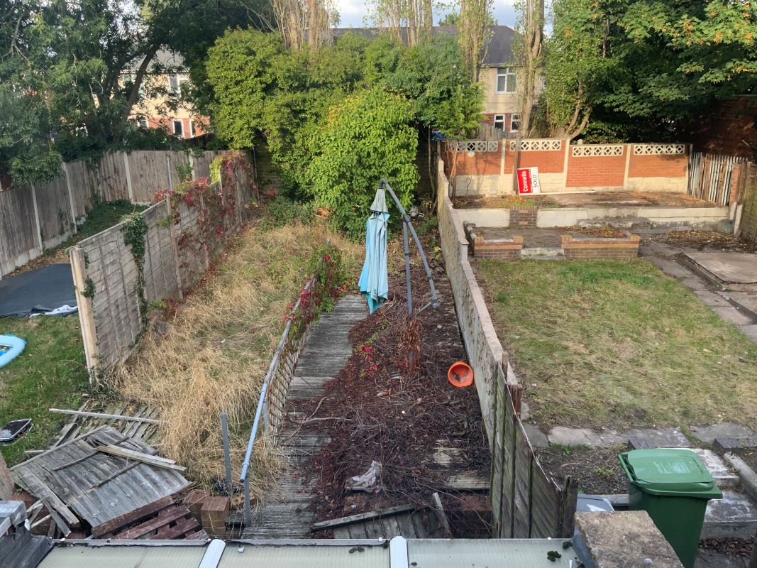 2 bedroom mid terraced property in Wolverhampton