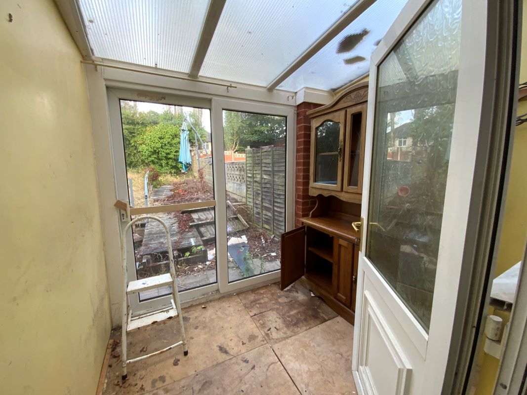 2 bedroom mid terraced property in Wolverhampton