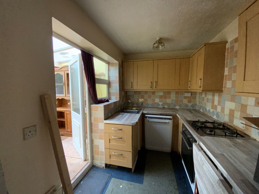 2 bedroom mid terraced property in Wolverhampton