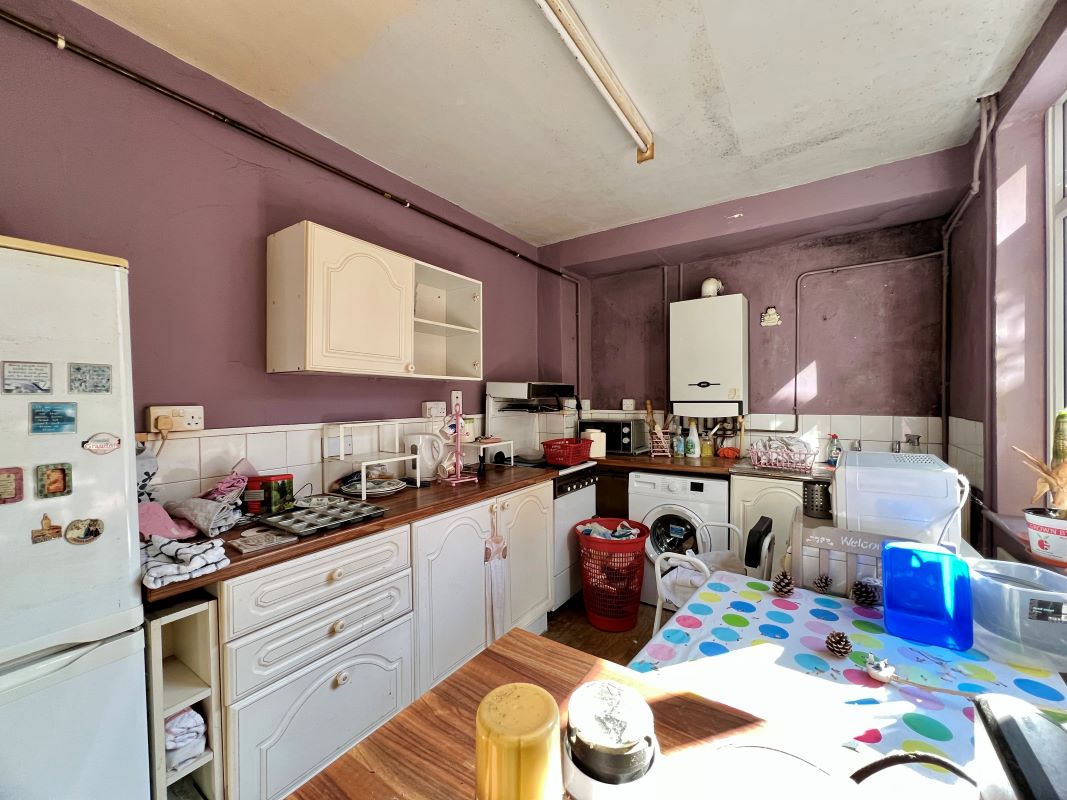 4 bedroom mid terraced property in Brierley Hill