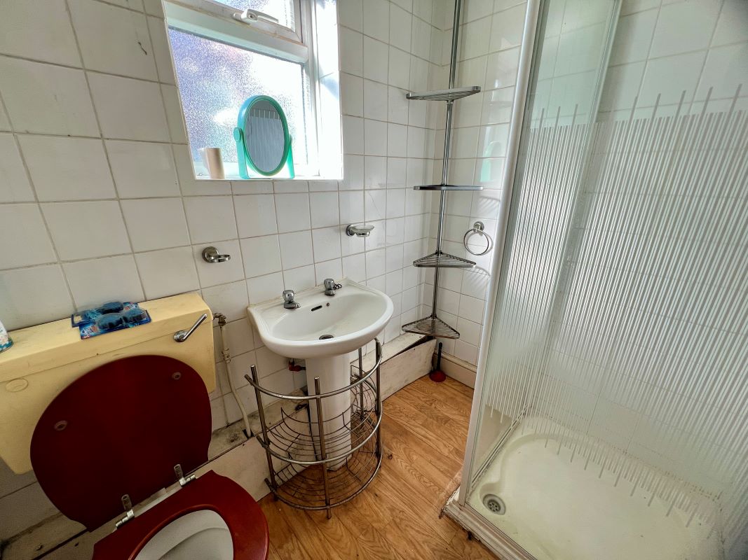 4 bedroom mid terraced property in Brierley Hill