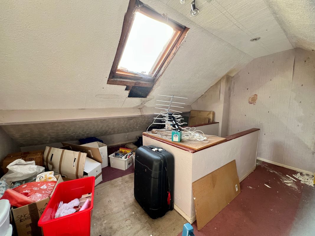 4 bedroom mid terraced property in Brierley Hill