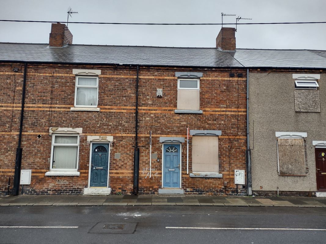 2 bedroom mid terraced property in Peterlee
