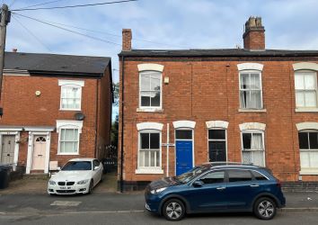 3 bedroom end terraced property in Harborne 