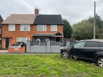 3 bedroom semi detached house in Wolverhampton