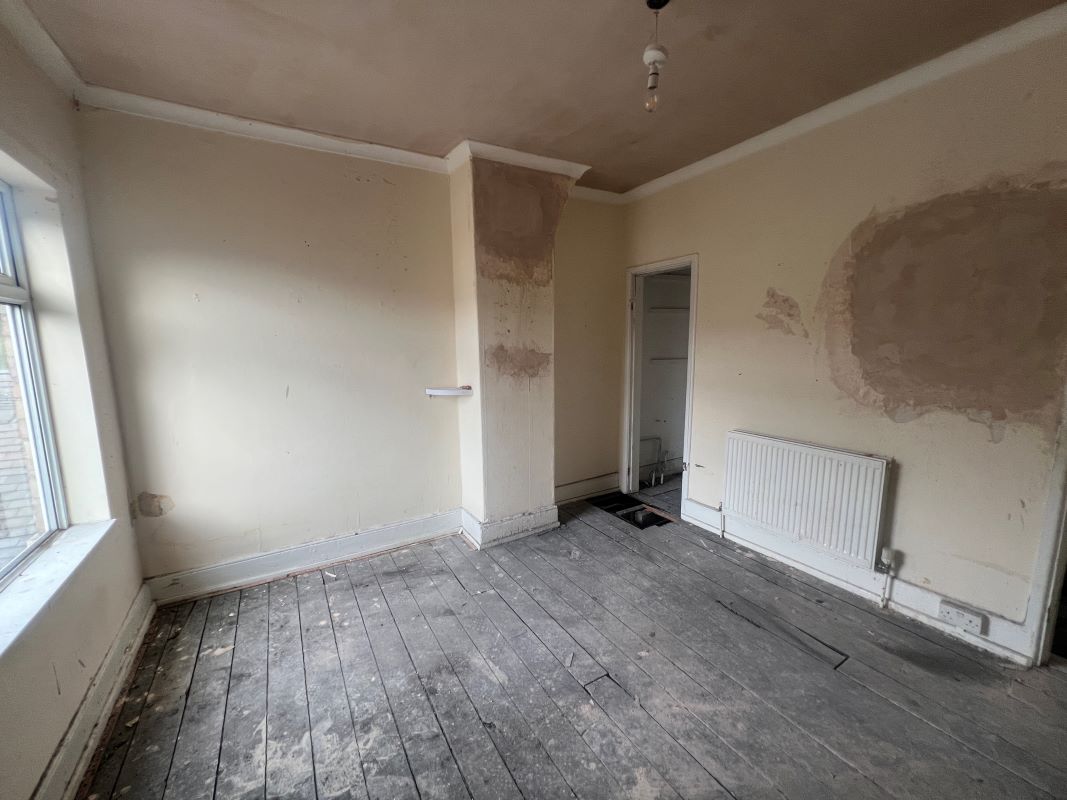2 bedroom mid terraced property in Stoke on Trent