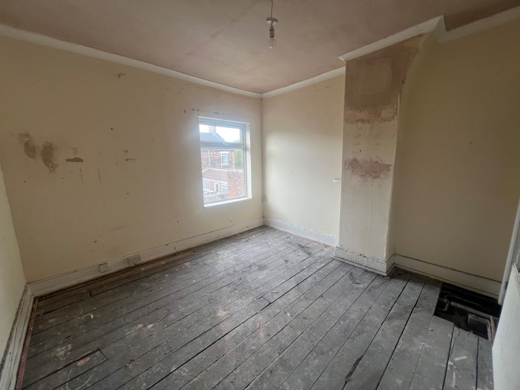 2 bedroom mid terraced property in Stoke on Trent