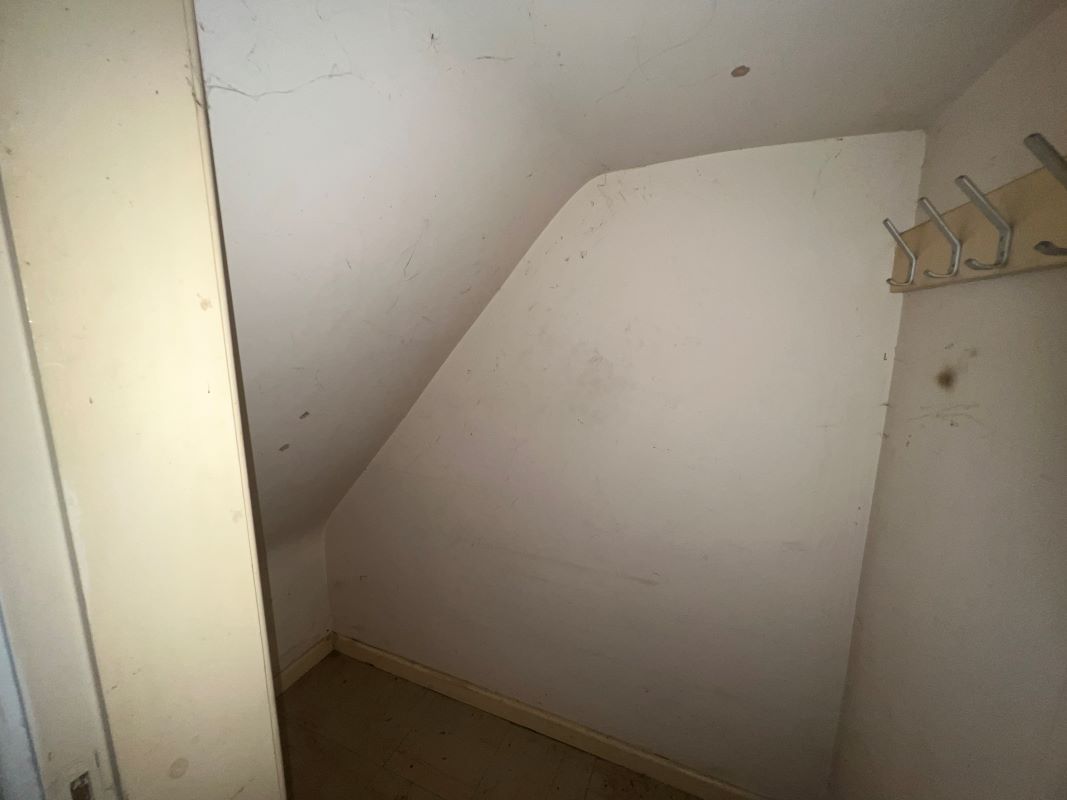 3 bedroom mid terraced property in Walsall