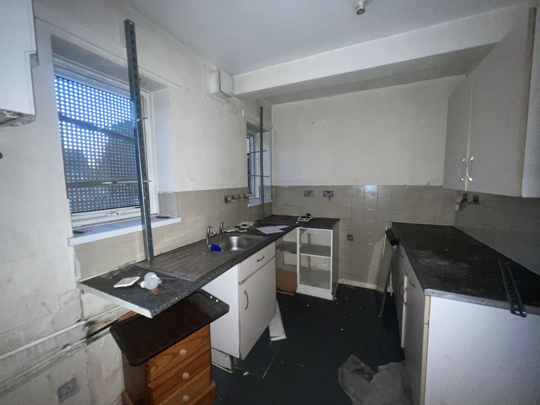 3 bedroom mid terraced property in Walsall