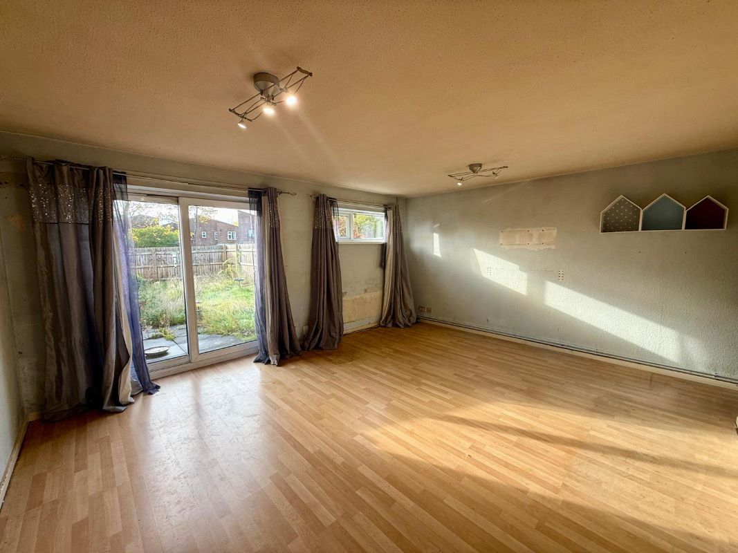 23 Dunsheath, Hollinswood, Telford, TF3 2BX