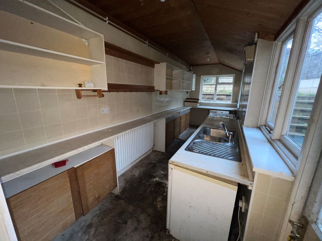 3 bedroom semi detached house in Kidderminster