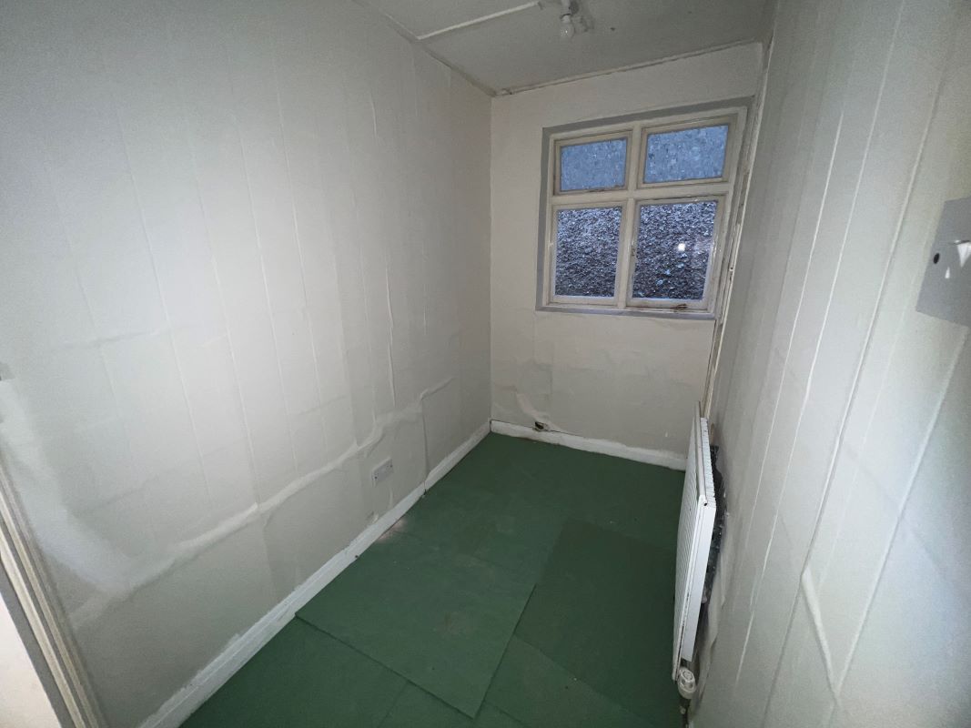 3 bedroom semi detached house in Kidderminster