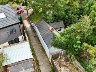 2 bedroom detached bungalow in Handsworth