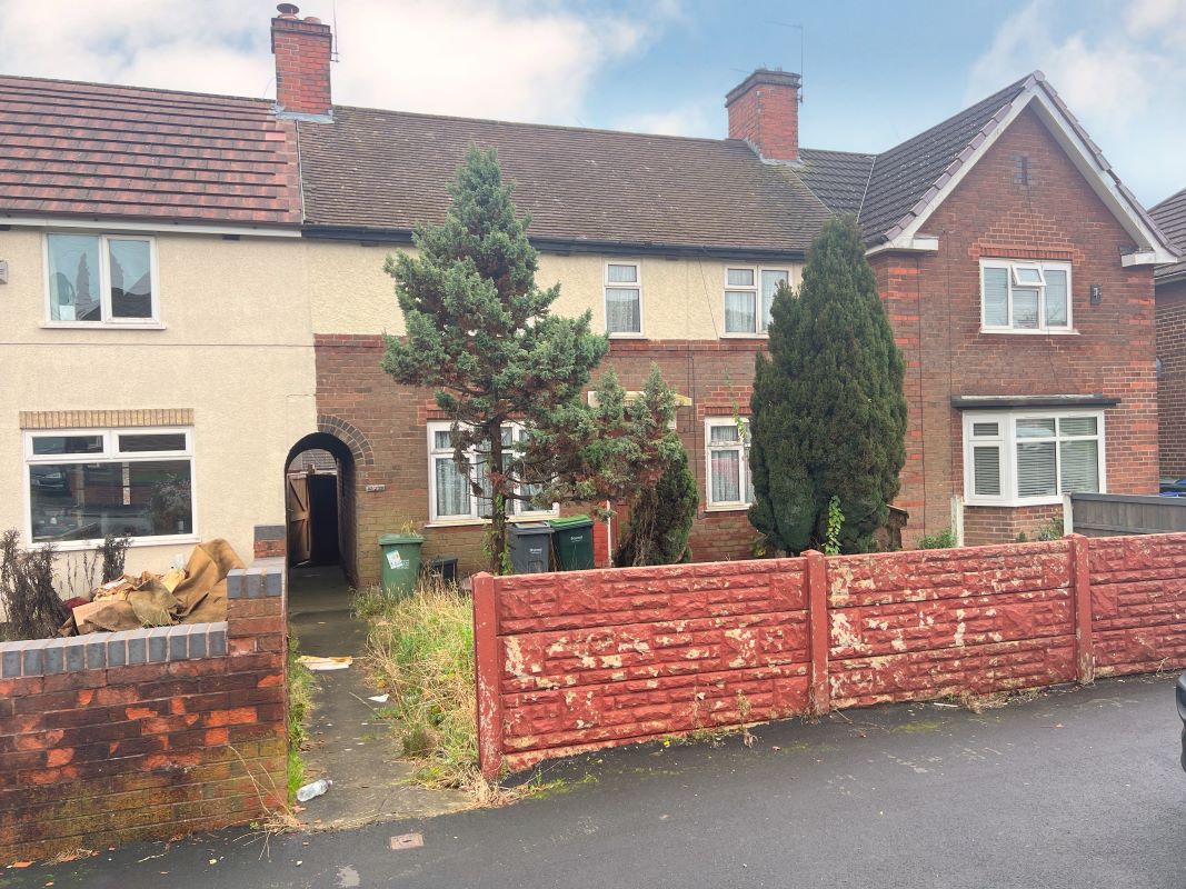 125 Hill Top Road, Oldbury, B68 9DX
