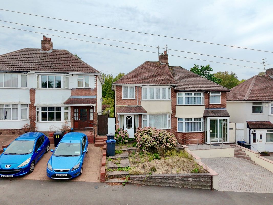 3 bedroom semi detached property in Birmingham