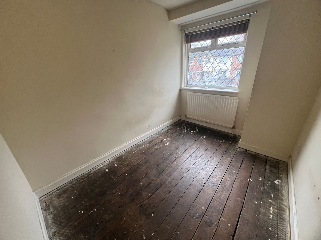 3 bedroom mid terraced house in Erdington