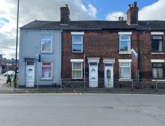 2 bedroom mid terraced house in Stoke on Trent