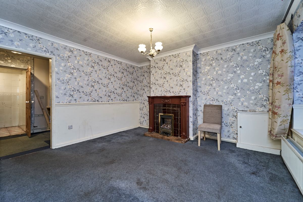 2 bedroom mid terraced property in Wolverhampton