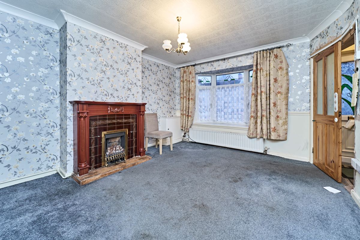 2 bedroom mid terraced property in Wolverhampton