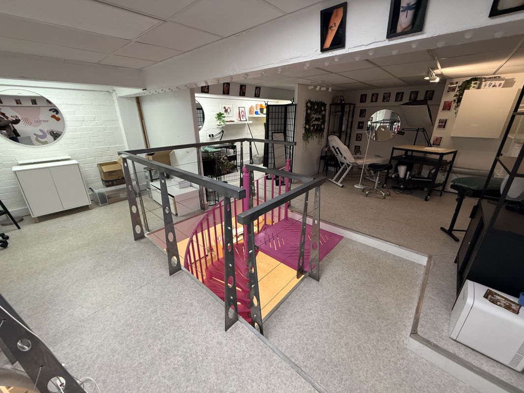 A long leasehold retail/office unit in the Jewellery Quarter, Birmingham