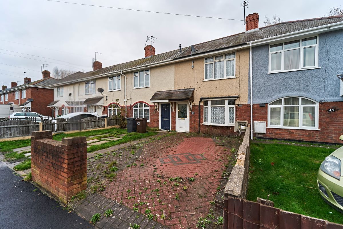2 bedroom mid terraced property in Wolverhampton
