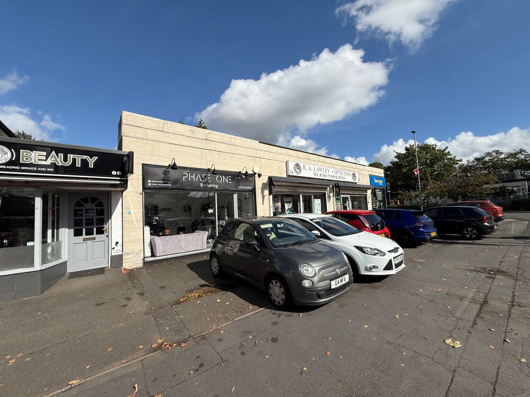 Freehold commercial investment in Kingswinford