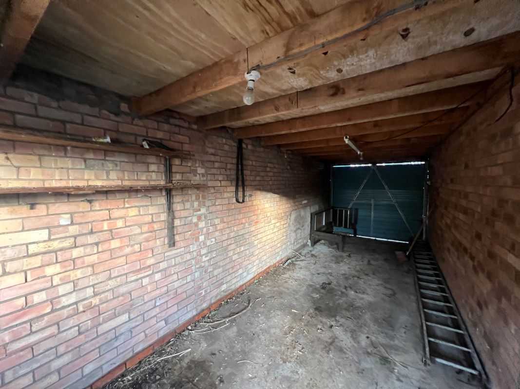 A 3 bedroom semi detached property in Telford