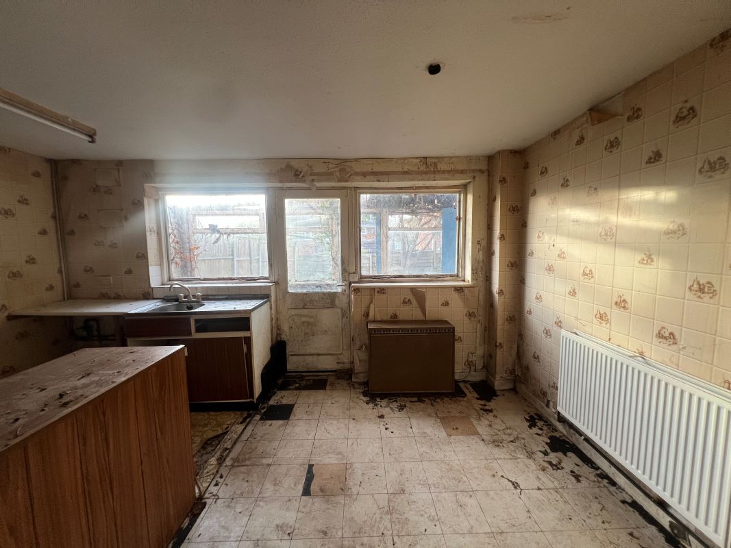 A 3 bedroom semi detached property in Telford