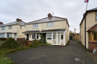 3 bedroom semi detached property in Walsall