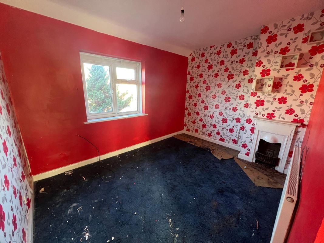 125 Hill Top Road, Oldbury, B68 9DX