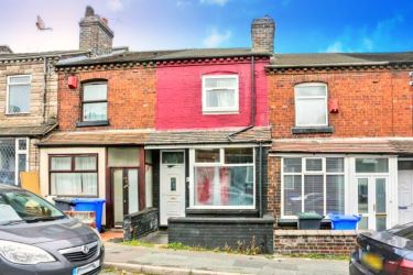 2 bedroom mid terraced property in Stoke on Trent