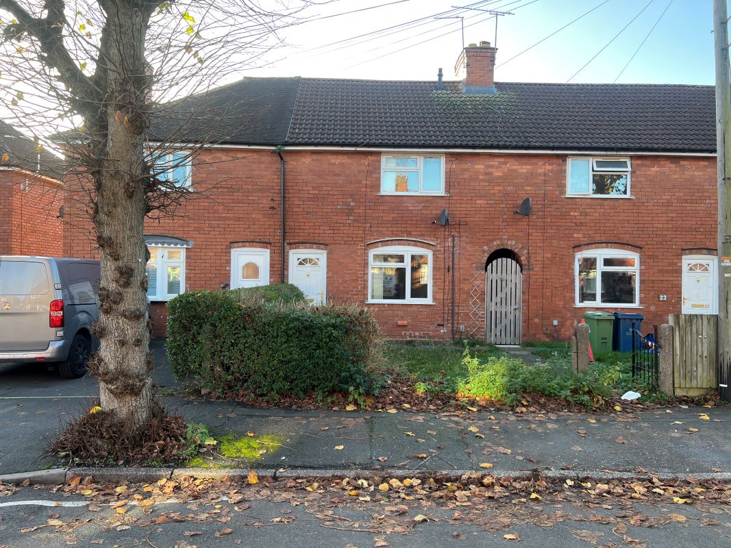 2 bedroom mid terraced house in Stafford. 