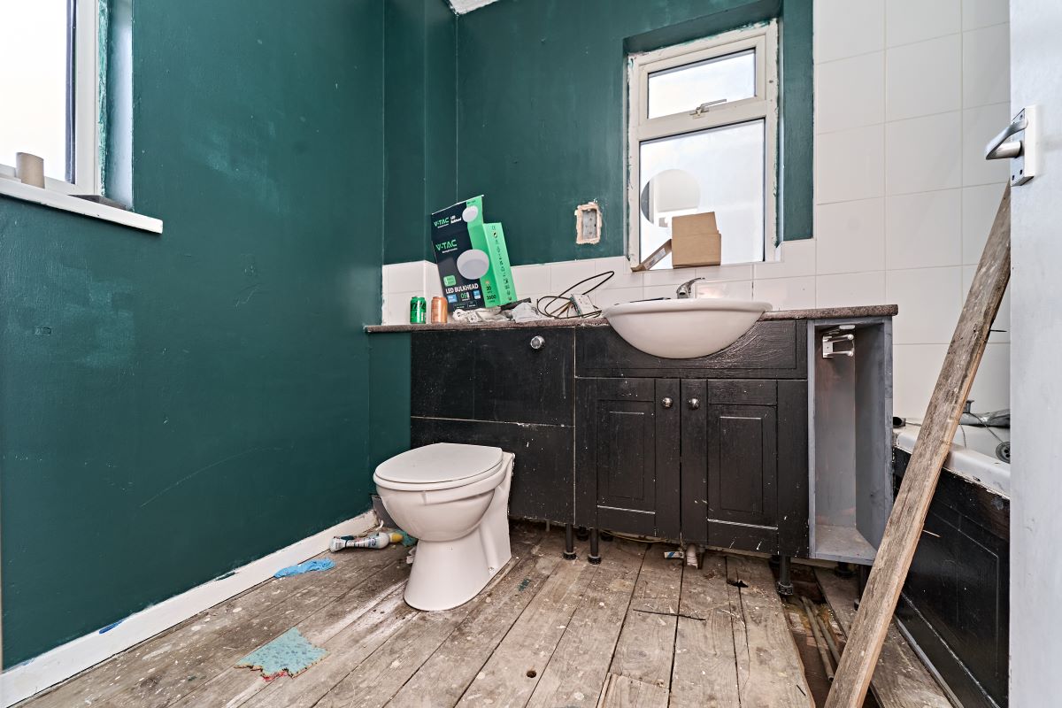 41 Cornwall Drive, Brimington, Chesterfield, Derbyshire, S43 1EF